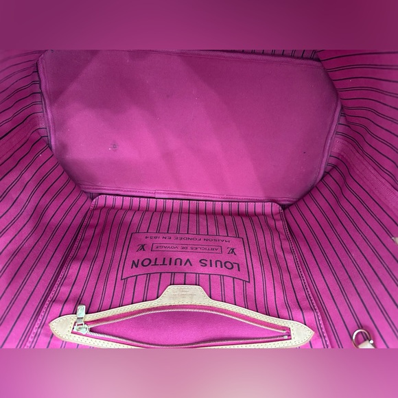 Louis Vuitton Neverfull GM Tote - Picture 7 of 11